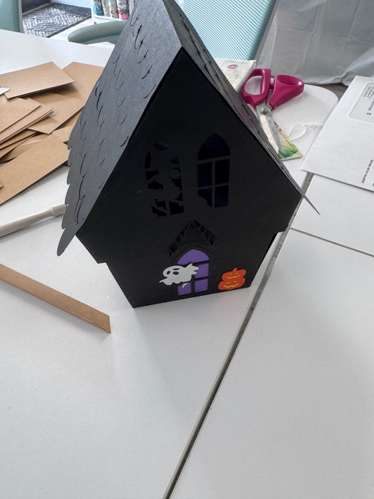 Haunted explosion box class